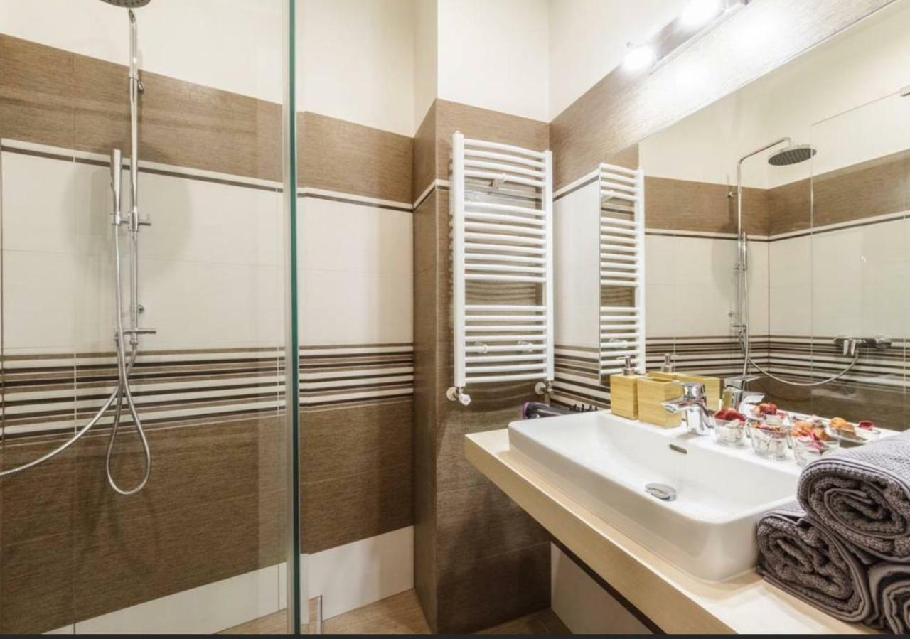 Central Prague Crown Apartments Εξωτερικό φωτογραφία