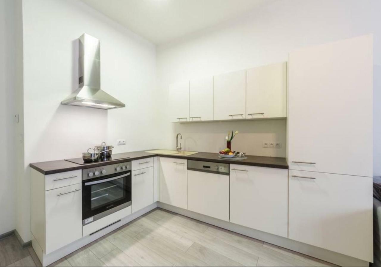 Central Prague Crown Apartments Εξωτερικό φωτογραφία