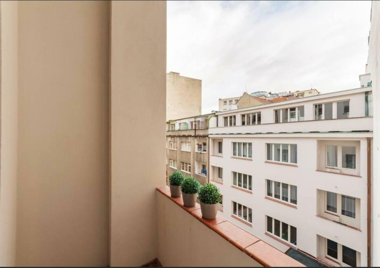 Central Prague Crown Apartments Εξωτερικό φωτογραφία